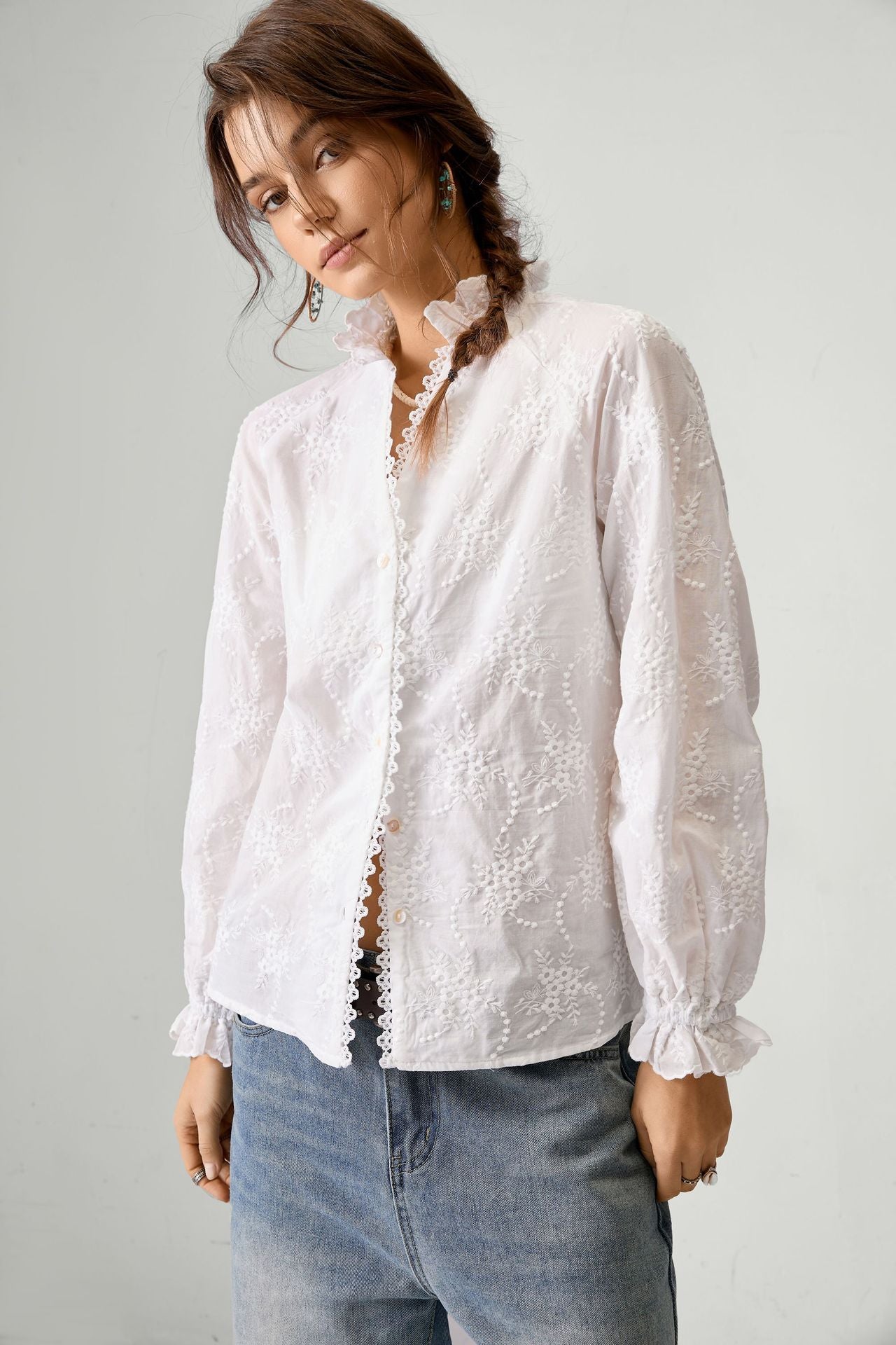 Vauissi stand-collar lace white shirt