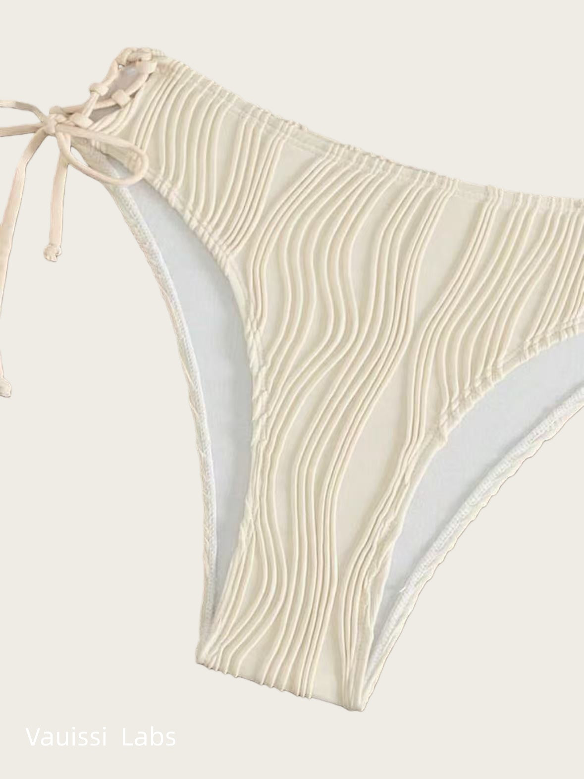 [Vauissi Labs] Shell-Decor Jacquard Halter Tie Bikini Set
