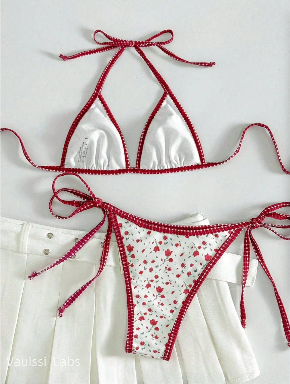 [Vauissi Labs] Cute Floral Bikini